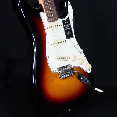 Fender Player II Stratocaster, Rosewood FB, 3-Color Sunburst image 4