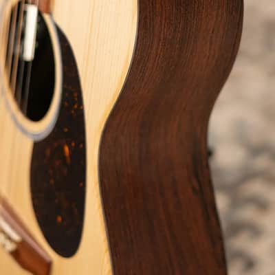 Martin 00-X2E Cocobolo Grand Concert Acoustic/Electric Guitar - Natural with Gig Bag image 13