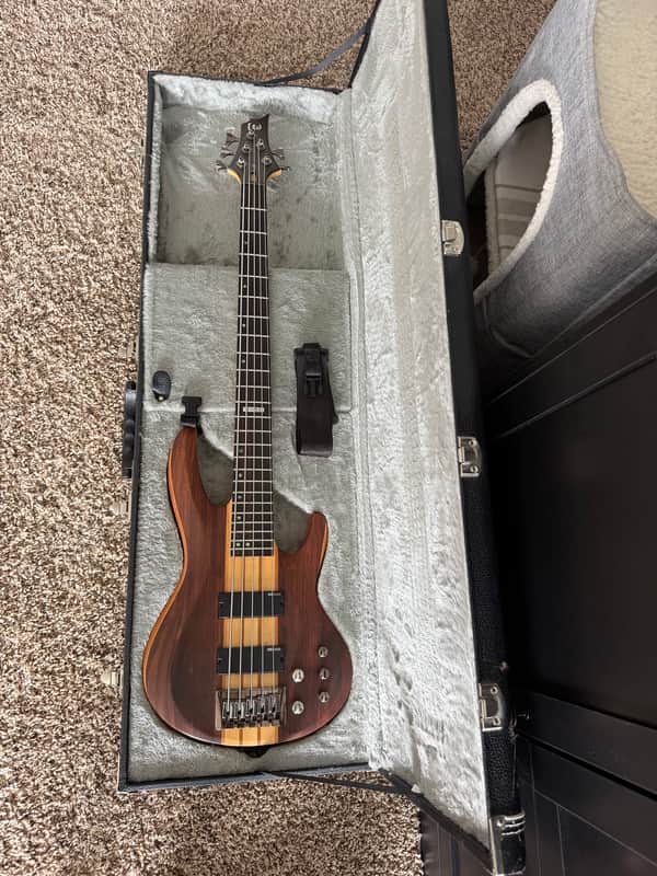 ESP LTD B-5E Mahogany
