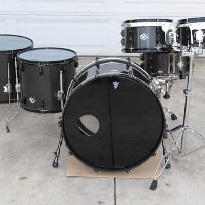 ROCKET SHELLS USA Carbon Fiber Drum Set 10" 12" 16" 18" Toms 24" Bass 14" Snare image 1