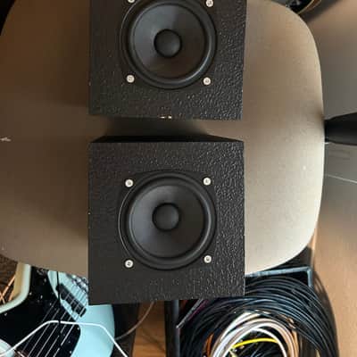DIY Mixcube Speakers 2010’s - Black image 1