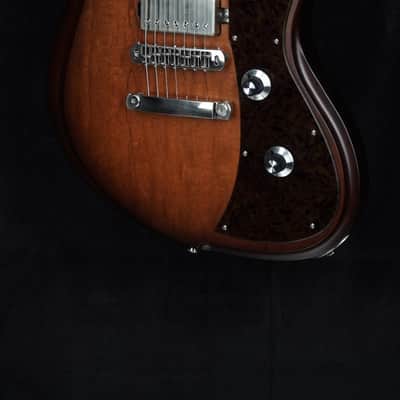 Dunable USA Yeti 7 String Custom in Natural Light Brown Burst image 2