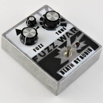 DEATH BY AUDIO FUZZ WAR image 2