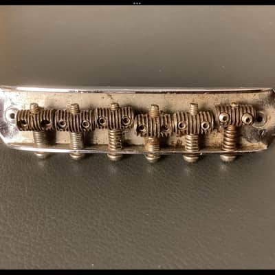 Fender 1960s Jaguar-Jazzmaster bridge, bridge cover image 6