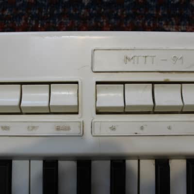 MTTT-91 | Ultrarare Soviet TOY Synthesizer (Export version of Faemi Mini) | USSR image 2