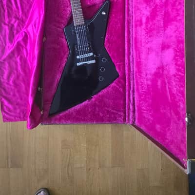 Gibson Explorer 1993 - Black w/black pickguard image 3