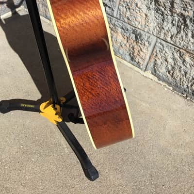 Eastman AC322CE Solid Sapele/Sitka Spruce Grand Auditorium Cutaway with Electronics Natural image 5
