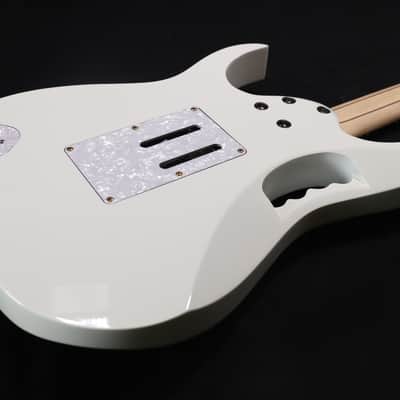 Ibanez JEM7VPWH Steve Vai Signature 6str Electric Guitar w/Bag - White 816 image 5