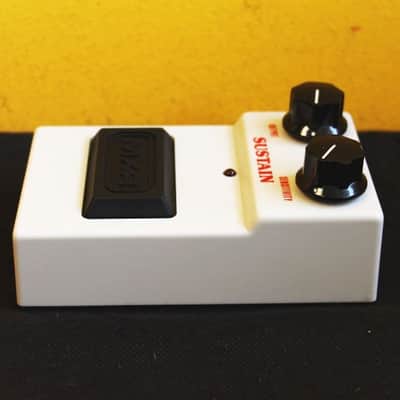 MXR M-163 Sustain Commande Series White Version Vintage Pedal RARE! image 3