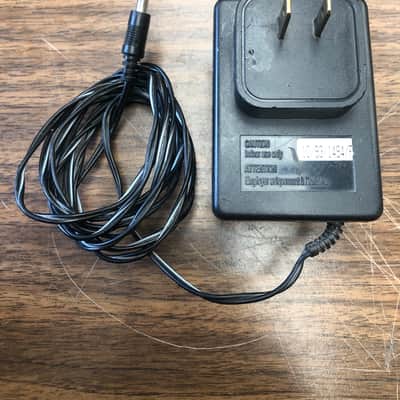 Roland AC adapter image 2