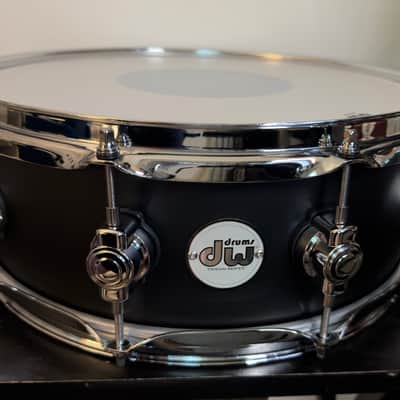 DW Design Series Maple 5x14" Snare Drum Black Satin Lacquer image 1