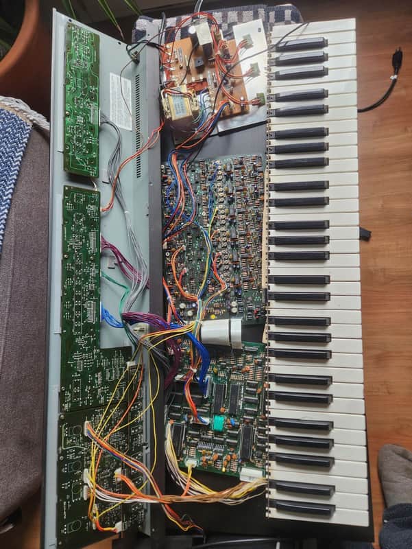 Korg Poly-61 Analogue Programmable Polyphonic Synthesizer | Reverb