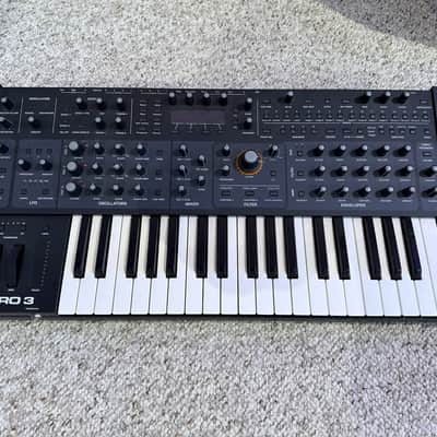 Sequential Pro 3 37-Key 3-Voice Monophonic / Paraphonic Synthesizer 2020 - Present - Black image 1