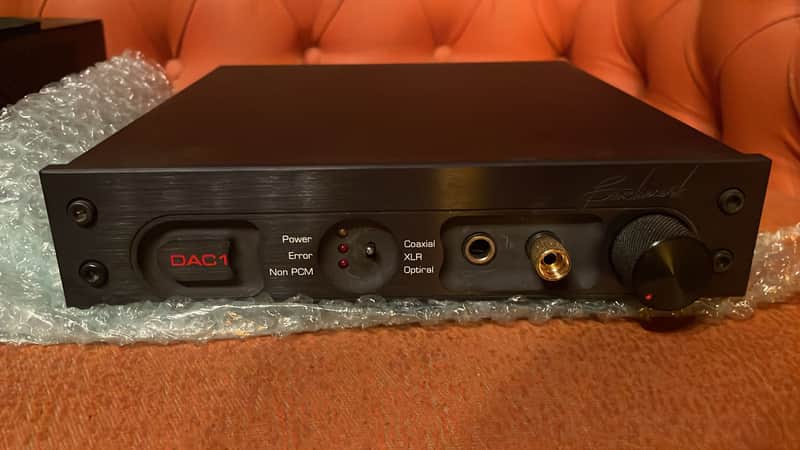 Benchmark DAC1 2-Channel 24-Bit 96kHz D/A Converter 2000s - Black image 1
