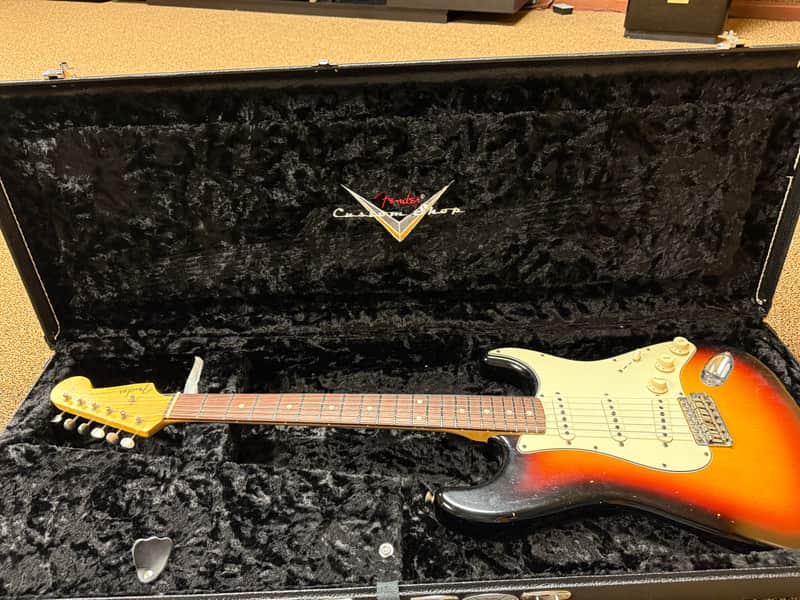 Fender Custom Shop '61 Reissue Stratocaster Journeyman Relic image 1