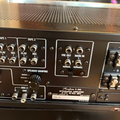 Accuphase E-202 integrated pre amp image 10