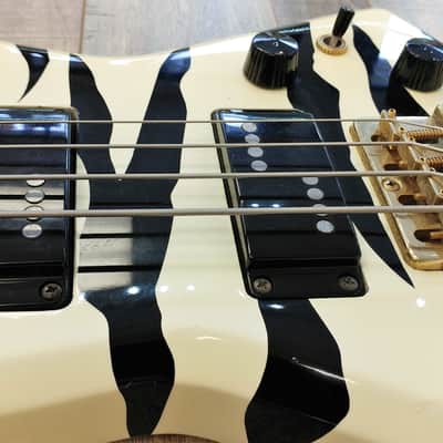 MIJ Aria Pro II ZZB Deluxe WBZ 1980's White zebra rocker bass guitar image 4