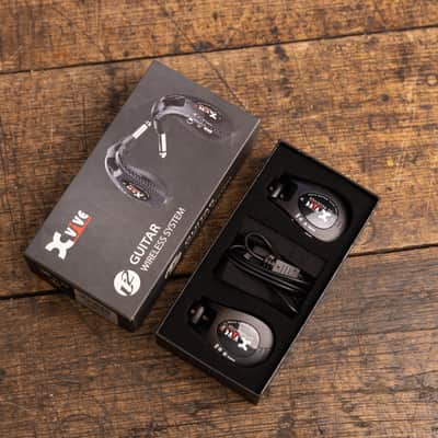 Xvive U2 Wireless Guitar System 2010s - Black image 1