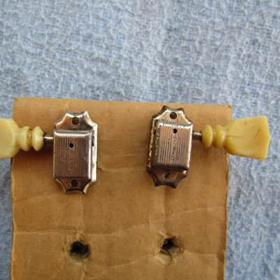 Vintage 1960's Kluson Single Line Double Ring Tuning Machines Fits 60's Gibson ES-335 Kluson Single Line Double Ring Tuners Set Of 2-1 Bass 1 Treble image 1
