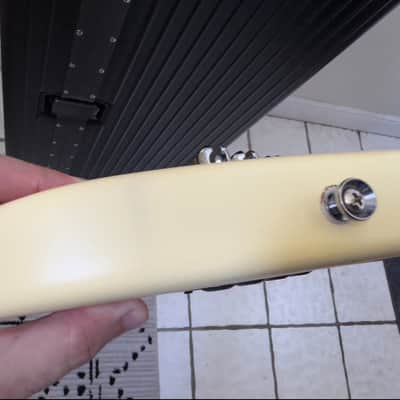 Kiesel JBM4 2022 - Vintage Cream w/ matching headstock image 11