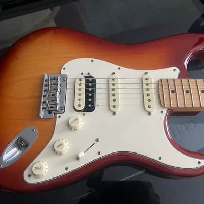 Fender American Professional Stratocaster HSS Shawbucker with Maple Fretboard 2017 - 2019 - Sienna Sunburst image 17