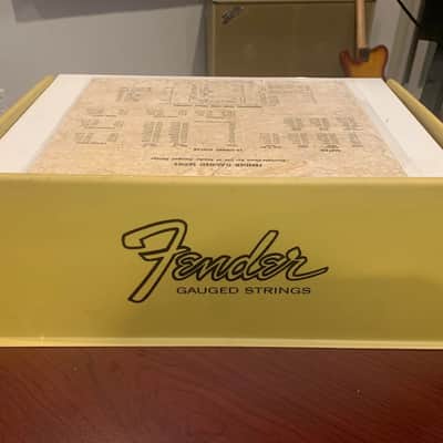 Fender Vintage String Display 1960's-1970's Yellow --> WITH STRINGS! image 2