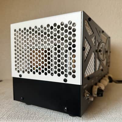 EVH 5150 III LBXII Compact 15-Watt Tube Guitar Head 2010s - Black Stripe image 4