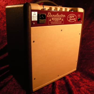 Danelectro Nifty Seventy N70 Bass Guitar Amp - Rare! image 9