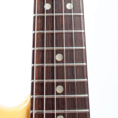 1965-1968 Fender Mustang white image 4