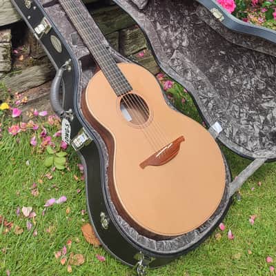 Lowden S23 2023 - Matt/satin cedar walnut image 2