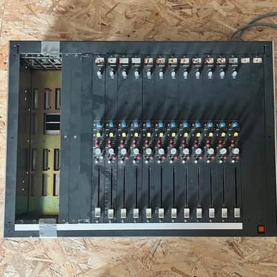 Studer 961 16ch + 2 comp/limiters + 28 line amps image 8