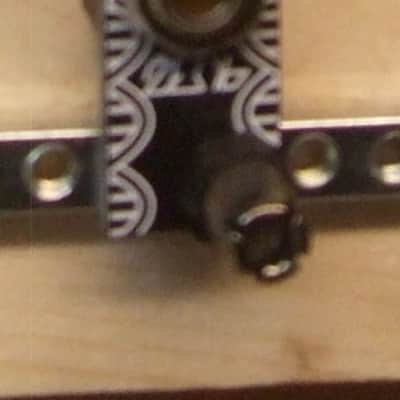 Zlob Modular Triple Cap Chaotic Noise Oscillator Eurorack 2hp mint+ image 3