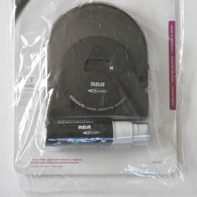 RCA Discwasher RD1104 CD and DVD Radial Cleaning System image 3
