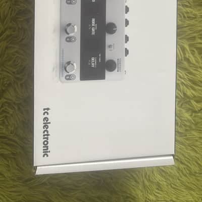 TC Electronic Plethora X5 TonePrint Multi-Effects Pedalboard 2020 - Present - White image 2