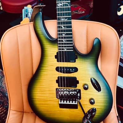 ‘25 PRS | SE | Chleo | Herman Li Signature | Mantis Burst | Jade Amulet Truss Rod Cover | MINT! image 1