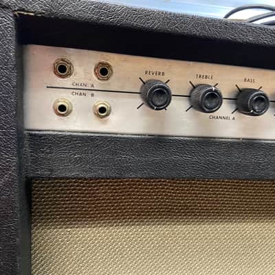 1960's Airline 62-9015A - 20 Watt Tube Combo Amp image 4