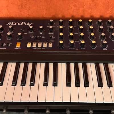 Behringer MonoPoly 37-Key Polyphonic Synthesizer 2021 - Present - Black