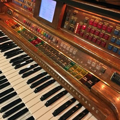 Lowrey Rhapsody SU400 Organ with Deluxe Bench image 3