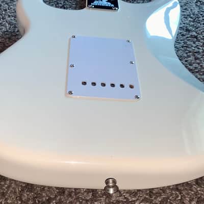 2017 Fender Jimi Hendrix Artist  Series Signature  Stratocaster  Olympic White Stratocaster electric guitar image 12