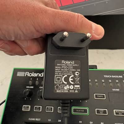 Roland TB-3 AIRA Touch Bassline Synthesizer 2014 - Present - Black image 9