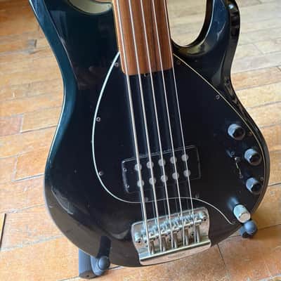 Music Man Stingray5 1991 - Black image 5