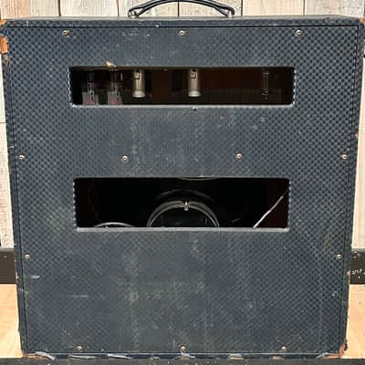 1960's Ampeg GS-15R Gemini VI 30-Watt 1x15" Guitar Combo, Great Driving Bluesy / Rock Tones, Such a Classic Vintage Sound ! image 4
