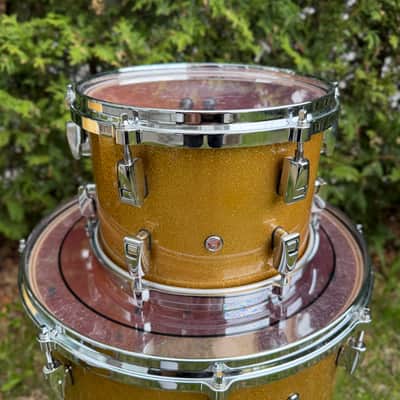 Yamaha Absolute Hybrid Maple Drum Set 22 16 12 10 Drum Set Gold Champagne Sparkle image 3
