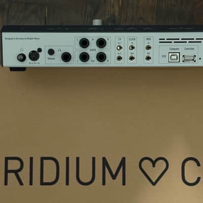 Waldorf Iridium Core Desktop w/Decksaver & Box image 4