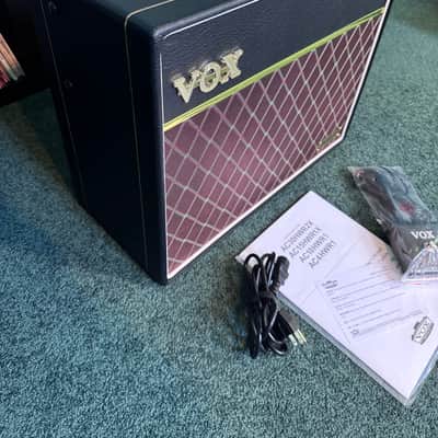 New Vox AC10HWR1 Hand-Wired 10-Watt 1x12" Guitar Combo 2025 - Black image 4