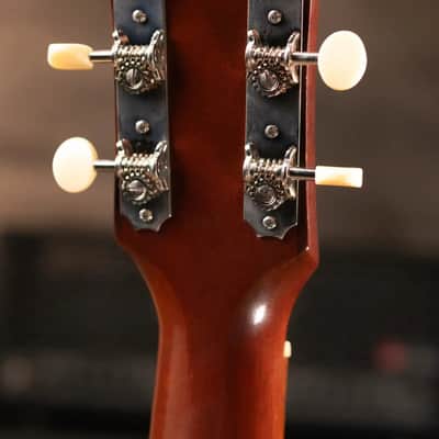 Gibson Custom Shop 1942 Banner J-45 Acoustic Guitar - Vintage Sunburst with Hardshell Case - Used image 6