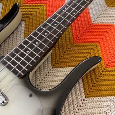 Danelectro Longhorn Shortscale Bass - 1990’s Early Reissue! - Original and Rare Tweed Case! - Beautiful Bass in Great Condition! - image 6