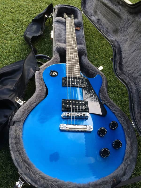 Limited Edition 2002 Les Paul Studio in Lake Placid Blue - no-dot ebony board image 1