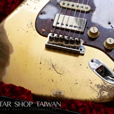 2021 Fender Custom Shop 1969 Stratocaster Heavy Relic HSS-Aztec Gold. image 6