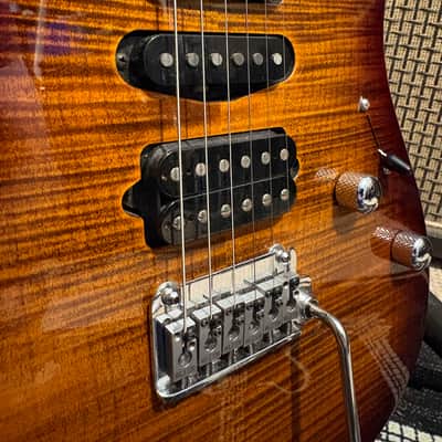 Suhr Modern HSH with Roasted Maple Fretboard 2018 - Present - Bengal Burst image 6
